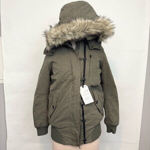 NWT American Eagle Olive Parka Faux Fur Trim Hooded Zip up Jacket medium